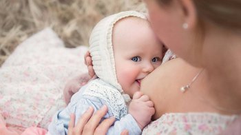 Изображение для статьи — Почему важно кормить малыша грудью, и правдив ли диагноз — лактазная недостаточность?